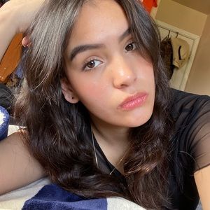 Meet your Posher, Maya